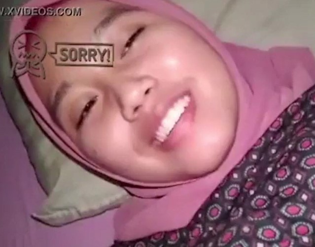 Cewek Berjilbab Memek Pink